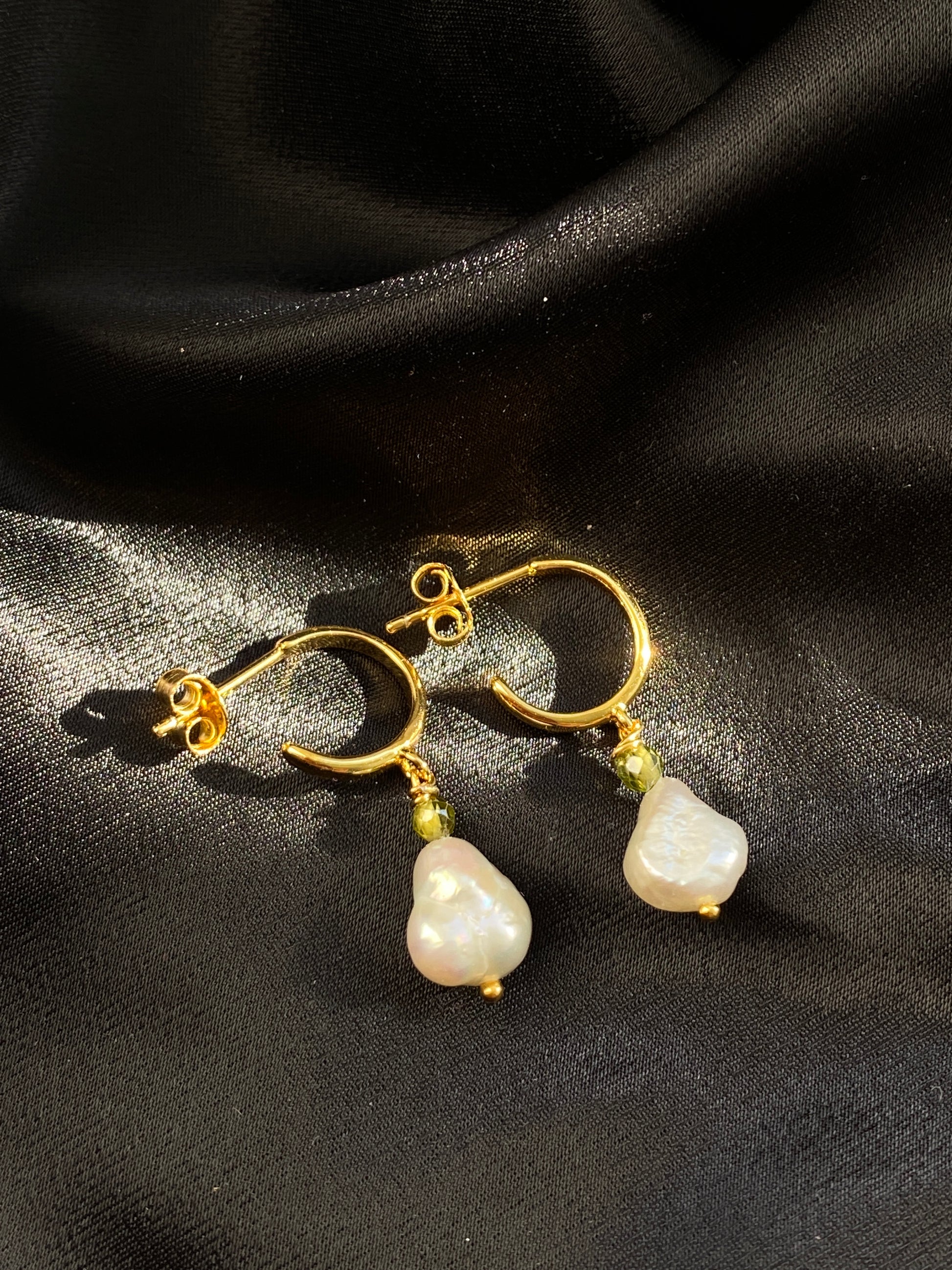 24 Karat vergoldeten Ohrringe mit Perle und Tumerin 